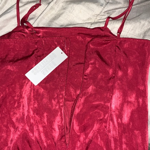 Satin Red Mini Dress with Thigh Slit - Picture 3 of 4